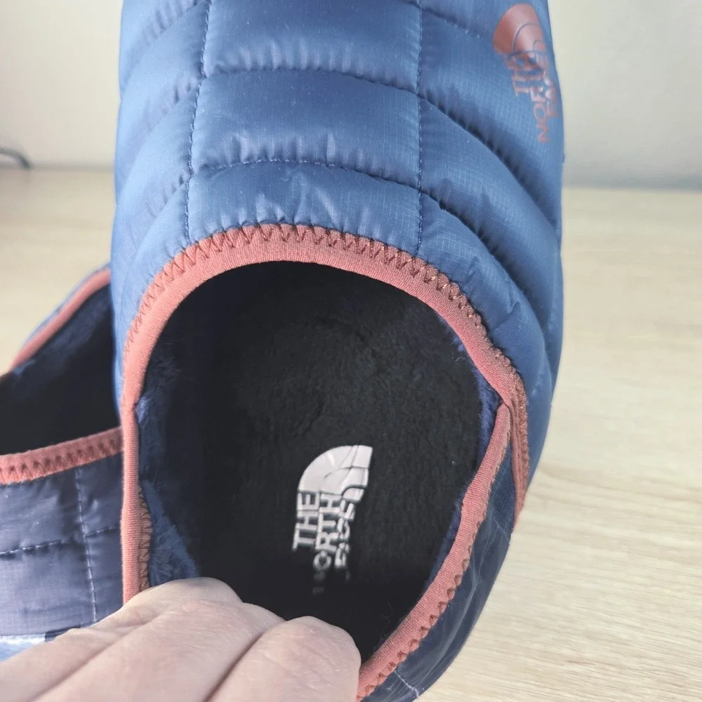 The North Face Thermoball Traction Mule Slippers Blue Insulated Camp Shoes Mens